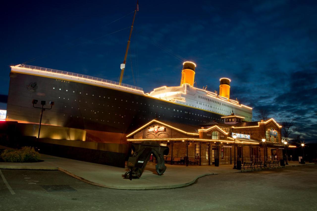 Key Lime Pie, Hot Tub,Wifi, 1089 Free Tickets Each Paid Day, Dollywood And More جاتلينبرج المظهر الخارجي الصورة